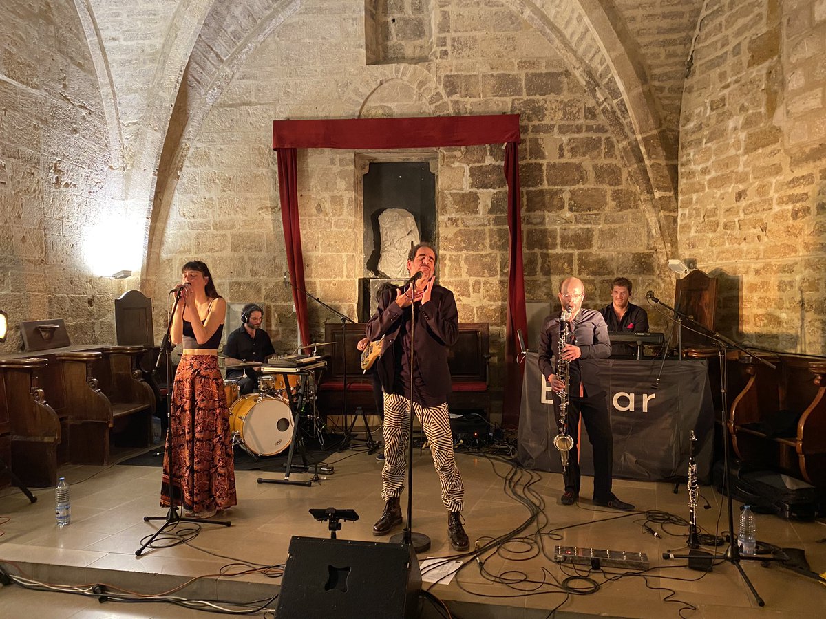 maimonide_i's tweet photo. Soirée réussie ! Du talent, de la vie, de l’énergie.
@Bekarmusic a enchanté le nombreux public présent salle Pétrarque. @maimonide_i #Montpellier https://t.co/ggZXGreywR