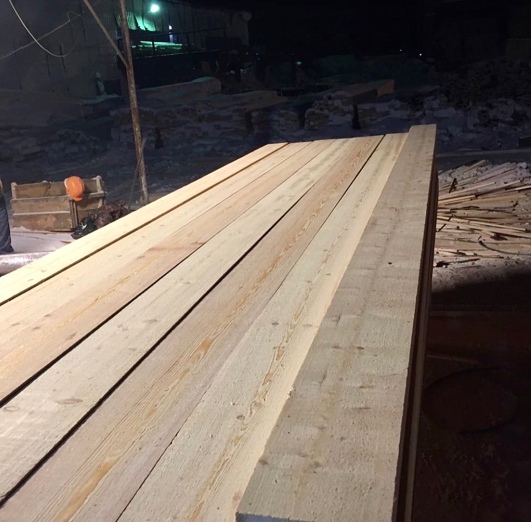 ExpertTimber's tweet photo. Night shift🌲😉Working...
Welcome to us for our Siberian larch! 
https://t.co/yE2hijNzuY #wood #wooden #timber #lumber #Construction #export #Russian #woodworking https://t.co/lTZQpDuDPq
