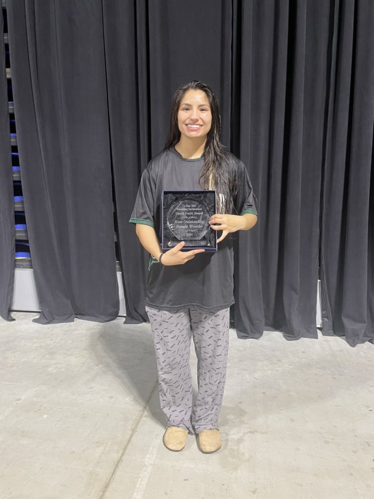 Eagle1Wrestling's tweet photo. Our Girls won the 71 team Cy Fair Invitational!!
Taylor Martinez-Champion and Outstanding wrestler of the tournament!
Maegan Flaherty-2nd
Raquel Iturrino-5th
Kathryn Hall-Smith-6th
Alyssa Galindo-6th
@JohnMBurdett @ProsperHS @Hferguson28 @PISD_Athletics https://t.co/q8ro7DPfk0