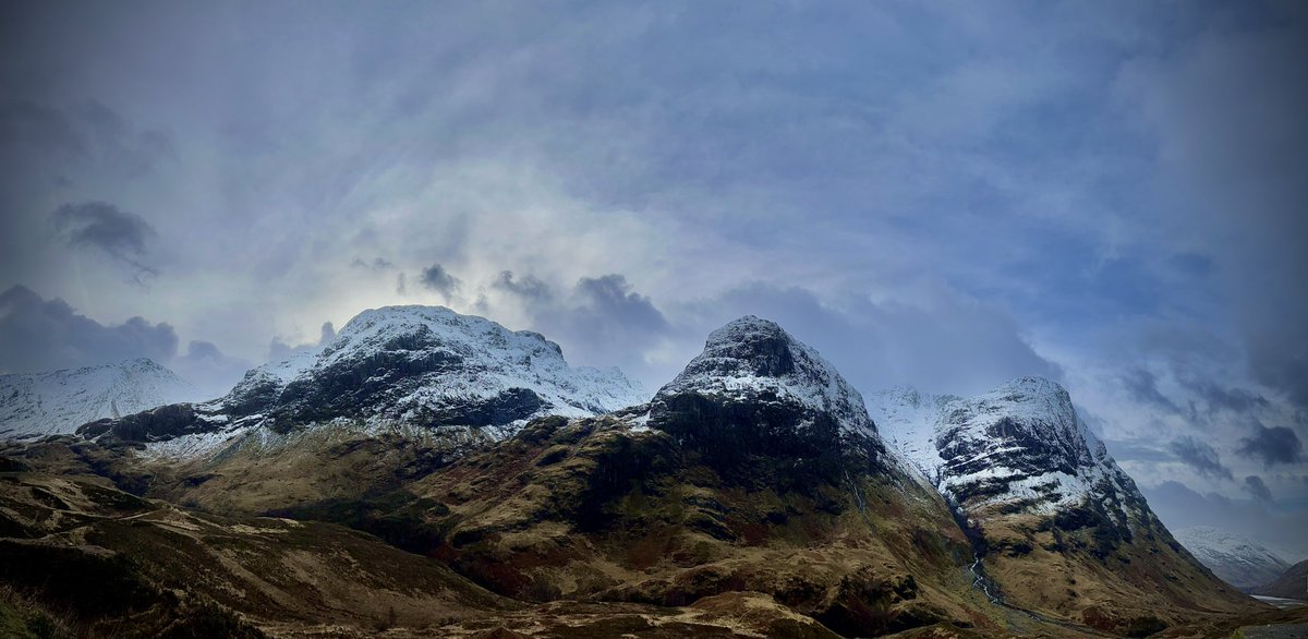 arron_albashots's tweet photo. A photo that looks like a painting from todays trip up into Glencoe. @TisoOnline @TheRealBerghaus @manfrotto_uk @SonyAlpha @TGOMagazine @LEEFilters @ScotsMagazine @TrailMagazine https://t.co/pNSzLhfXqT