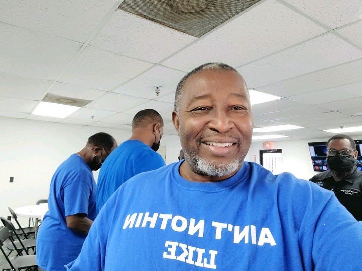 WPBSigmas's tweet photo. Making essential bag items for teen parents in need. #Sigma108 #GOMAB #pbs1914 https://t.co/iY63aLu2Zd