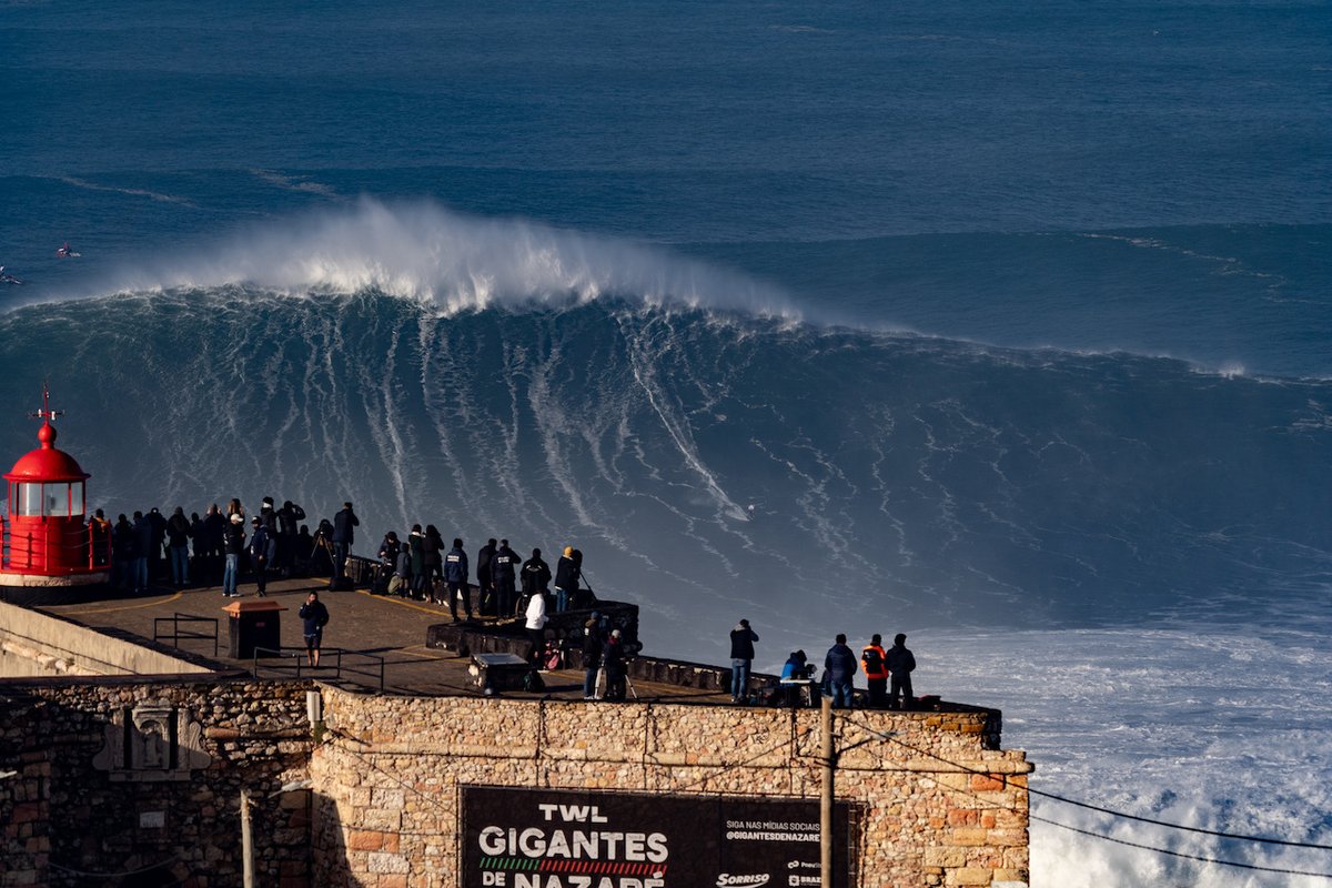 surfline's tweet photo. Some massive waves from from the #XXLNazare swell were ridden today, as evidenced here by Pedro Scooby's bomb. Check out more individual rides on the site at: https://t.co/rTrR54N6mo 
📷: Helio Antonio https://t.co/ZMjuduw6dv