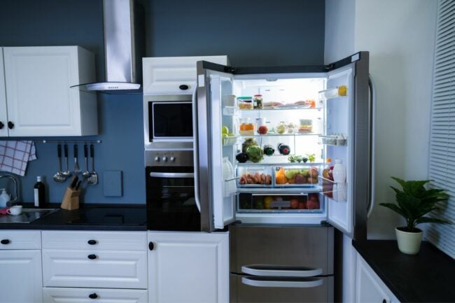 nilesbollinger's tweet photo. Which of these bottom-freezer fridges would make a nice addition to your #kitchen? #remodeling  https://t.co/W0Er89OijI https://t.co/2wcn7c8oU2
