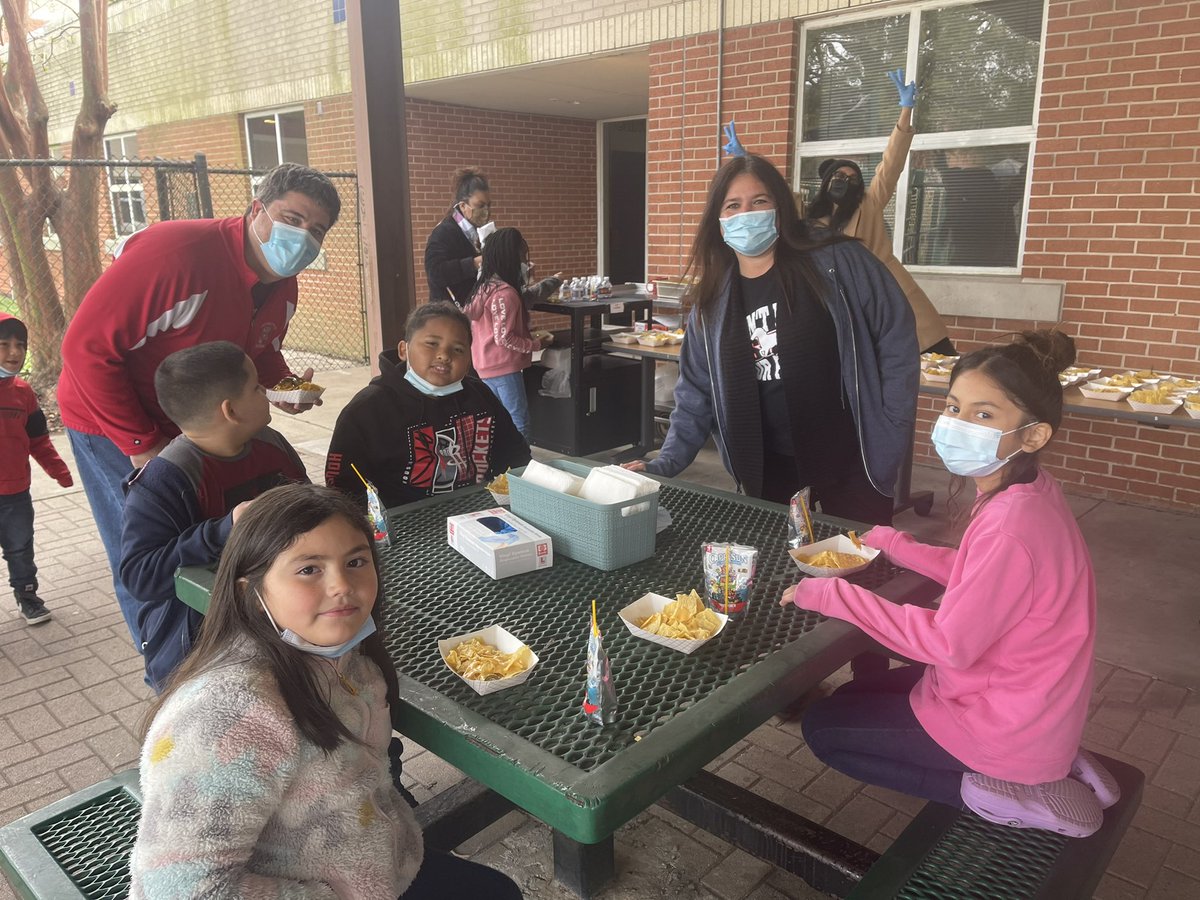RMTZElem's tweet photo. What a great day to celebrate kinder and third grade for having the highest attendance the week before winter break! We are so proud of all our scholars for showing up everyday ready to learn! ππ» #RCMStrong #ittakesavillage
@AprilColeman74 @tarrynce @Erwin_Garcia_ @HoustonISD https://t.co/XNk8OTYhlC