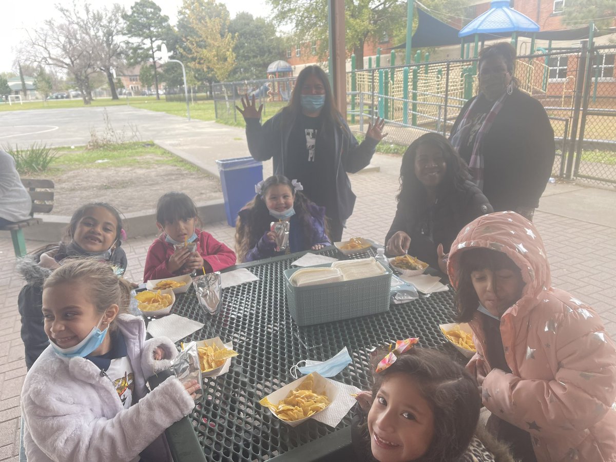 RMTZElem's tweet photo. What a great day to celebrate kinder and third grade for having the highest attendance the week before winter break! We are so proud of all our scholars for showing up everyday ready to learn! ππ» #RCMStrong #ittakesavillage
@AprilColeman74 @tarrynce @Erwin_Garcia_ @HoustonISD https://t.co/XNk8OTYhlC