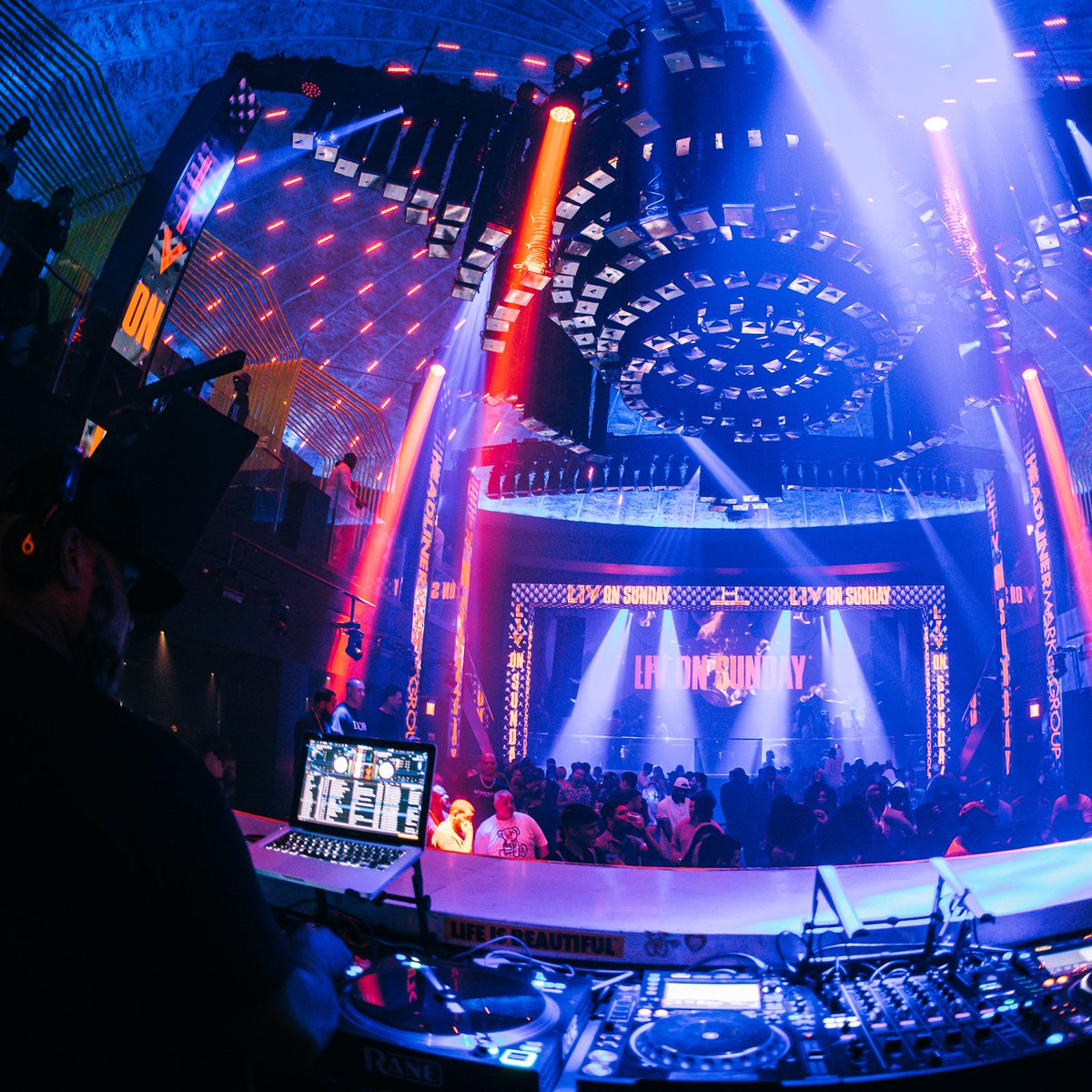 LIVmiami's tweet photo. Raging for #DempWeek with @djdemp at LIV ON SUNDAY TOMORROW Sunday January 9th!🔥https://t.co/2gI0nFs4oC https://t.co/JKMhAa4bwL