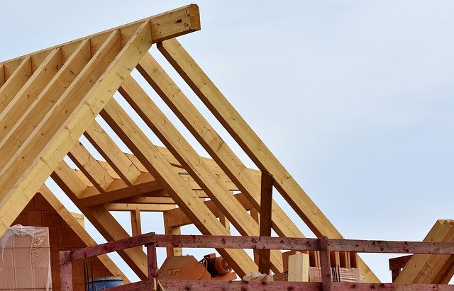 topreveal's tweet photo. Qualities That You Need to Look for in a #RoofingContractor https://t.co/69IoLkTLTy https://t.co/6R3RI6FxjG