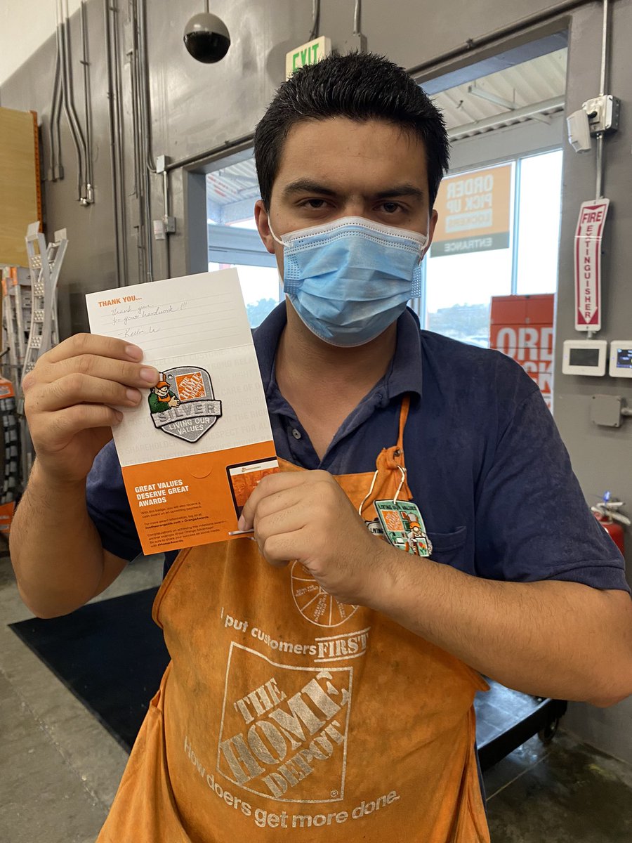 Congratulation to Jerry and Anthony for reaching their new level of orange awards!! <a href="/Pearland6543HD/">PEARLAND HOME DEPOT 6543</a> #PoweroftheGulf