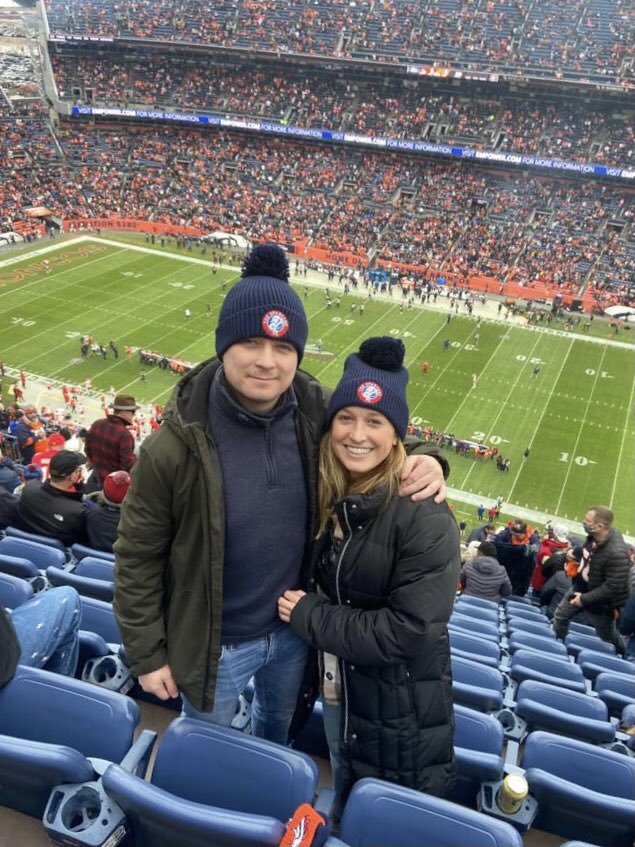 Spartans Bobbles at the <a href="/Broncos/">Denver Broncos</a>! 

@Spartans_CFA legend Jamie <a href="/Tommmbro/">Tommo</a> and Libbie are keeping their nappers toasty as the mercury dips in the Denver tonight whilst attending the Denver Broncos vs Kansas City Chiefs in the AFL. 

Bit more than 500 fans there too… 😇