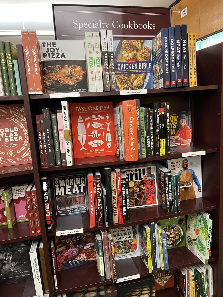 HerbalSoups's tweet image. For those of you in the Los Angeles area who prefer to purchase our book in person, you can go visit @vromans like our reader Gita Reddy did here! We are in the soups and salad section in the Pasadena and Hastings Ranch locations. #goindependent