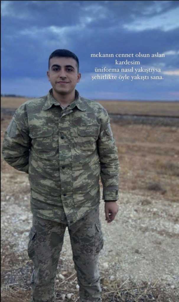 Anlldoqn's tweet photo. 🇹🇷 #EnesKOC https://t.co/q7WBzzgOW3