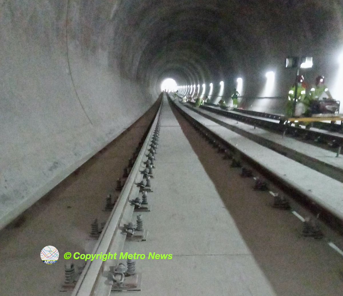 MetroNewsLMC's tweet photo. Trabajos de montaje de rieles y vía en placa en Etapa 1 -B NATM de Linea 2 del Metro de Lima y Callao #MetroNews #Alvac 🇵🇪 🚧 🚇 @ALAMYS2021 @JaimeChincha @mabel_huertas @jdealthaus https://t.co/5u9J5hi5QF