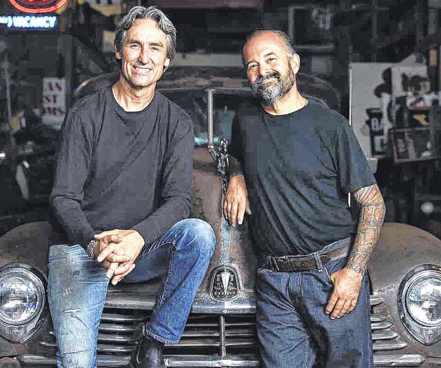 PedroLupe1's tweet photo. @AmericanPicker @americanpickers @HISTORY Dump your dimwitted brother. You need Frank. https://t.co/A0mfKtYyBW