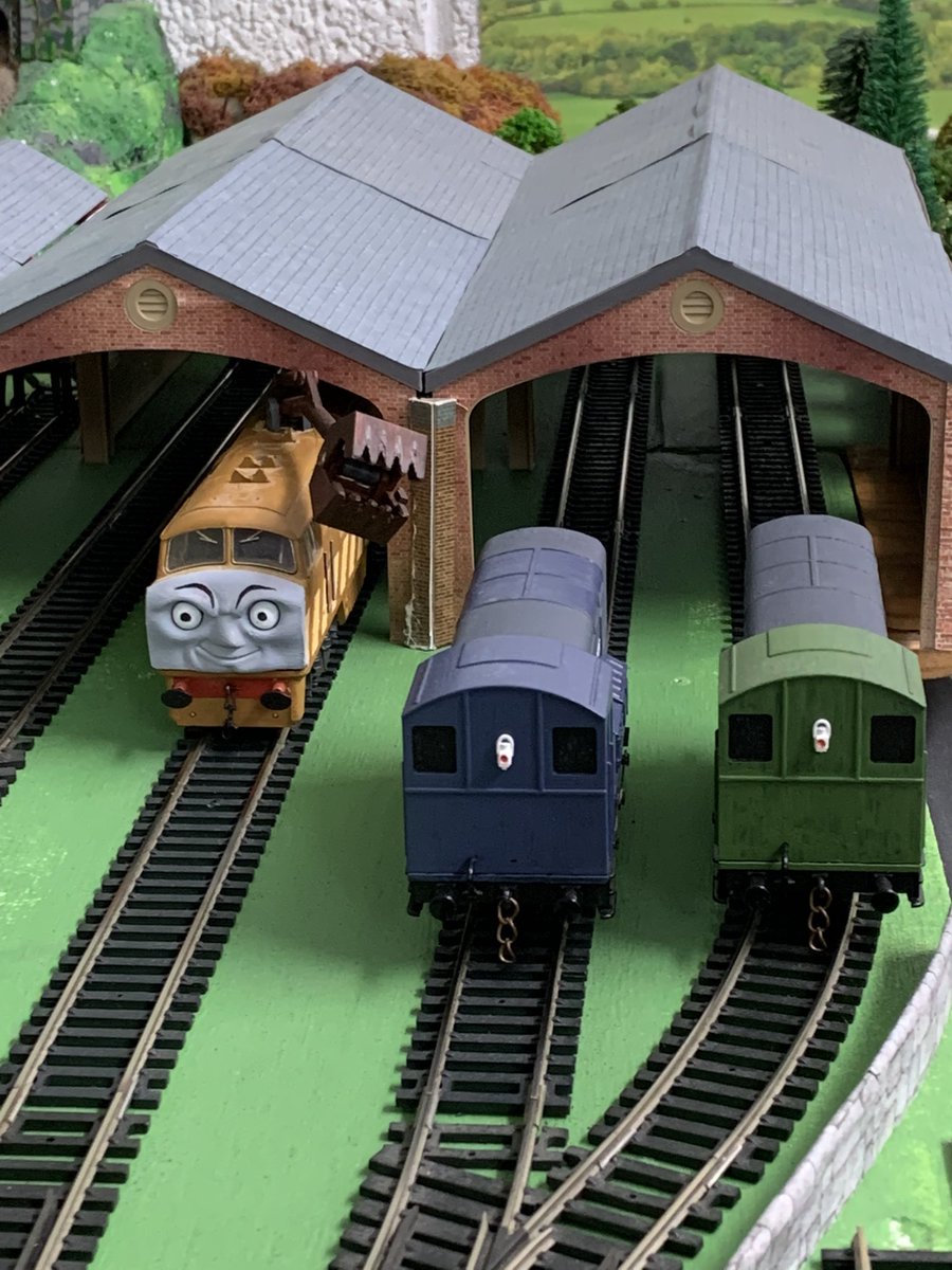 TheTTTEGuy's tweet photo. I love these guys. There seems to be a theme here, I wander what custom I’m working on next…
#TTTE #thomasandfriends #thomas #ho #OO #custom #diesel10 #splodge #tatmr https://t.co/LpAm0AywtC