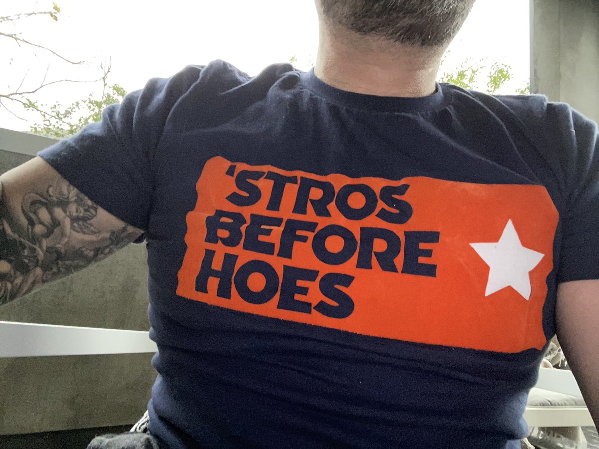 TheHtownG's tweet photo. @ThatAstrosGirl @thatonegirlsbff  do y’all need one of these with all that man vs woman talk ??? #strosbeforehoes https://t.co/hYHHcCgncv