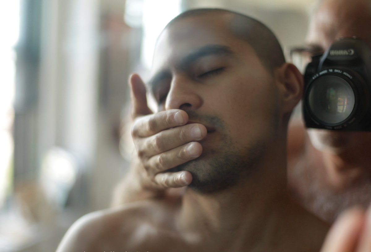 RobertSiegelman's tweet photo. #portrait #queerportraiture #themodelandthephotographer #queerart #nudemodel #opentointerpretation https://t.co/MBXubceQLA