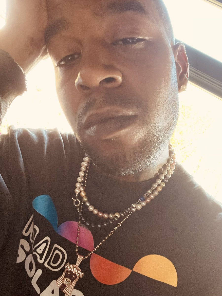 KiDCuDi's tweet photo. Hi ✌🏾💖 https://t.co/VcopW43dzB