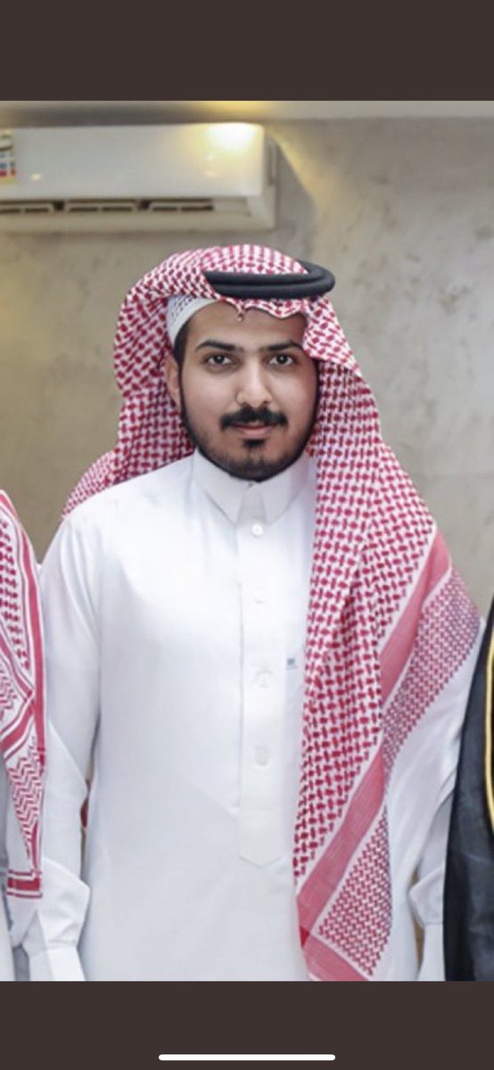 mjals_alsuhaim's tweet photo. حصل محمد بن علي بن محسن الفريدي علي درجة البكالوريوس تخصص موارد بشرية مع مرتبة الشرف الأولى من كليات عنيزة #مجالس_السحيم  يبارك له ويتمنى له التوفيق https://t.co/HFfigGNe7D