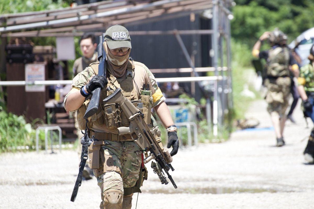 foxhound0625fps's tweet photo. 固定用
こんな奴です https://t.co/QZObH1B0wW