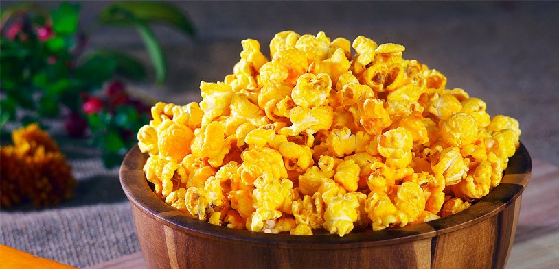 EmmaJeanMakeup's tweet photo. Vegan cheese &amp; caramel popcorn, let’s mix it. #Foodies #chicagofoods #veganpopcorn #mykindoftown #vegan https://t.co/YW4VSkQcpG