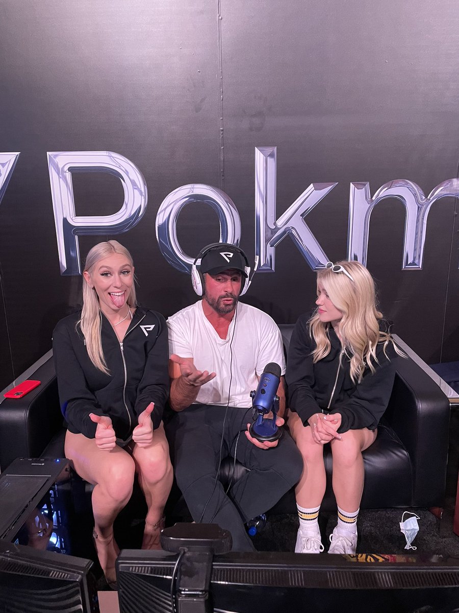 PokmiHQ's tweet photo. See you on twitch guys 🔥
https://t.co/B1trh3W50G https://t.co/zB2owrqpjO