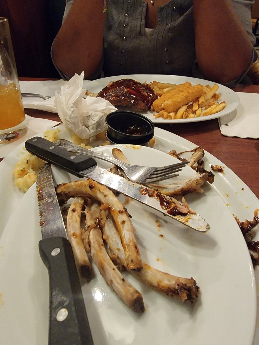 dymondb7's tweet photo. Rib killer https://t.co/y7pqgrI33n
