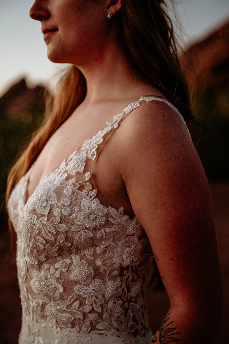 strutbridal's tweet photo. She moves differently when she's in love. She believes anything is possible. This stunning lace low button down fitted dress is available exclusively at Strut bridal Salon! #laceweddingdress #arizonabride #arizonaweddings #rusticwedding #rusticweddingvibes #rusticweddinginspo https://t.co/QHwZ4BHybO