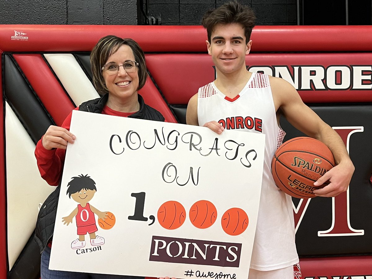 LeuzingerJill's tweet photo. So proud of @leuzing12 for reaching the 1,000 point milestone in today’s game.  Your hard work is really paying off. https://t.co/ejauSFrOIk