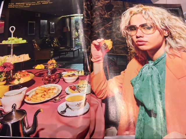 So there I was flicking through February <a href="/condenast/">Condé Nast</a> <a href="/voguemagazine/">Vogue Magazine</a> &amp; this ad stopped me in my tracks: first I thought, "Oh, this is a <a href="/Gucci/">gucci</a> ad", and then I thought, "That mini-burger looks absolutely delicious with all that cheese on it and I wish I had one now." Then I looked..