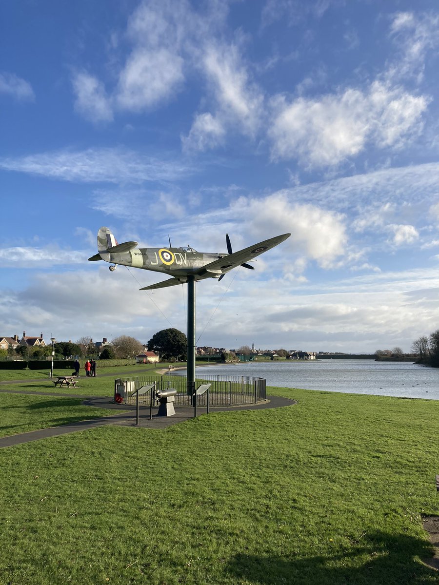 Michaelpate123's tweet photo. Upcoming running event in beautiful Lytham, Lancashire. To grab a place check out https://t.co/ZZQdggdoHQ
πββοΈπββοΈ https://t.co/2RsIj1cfC2