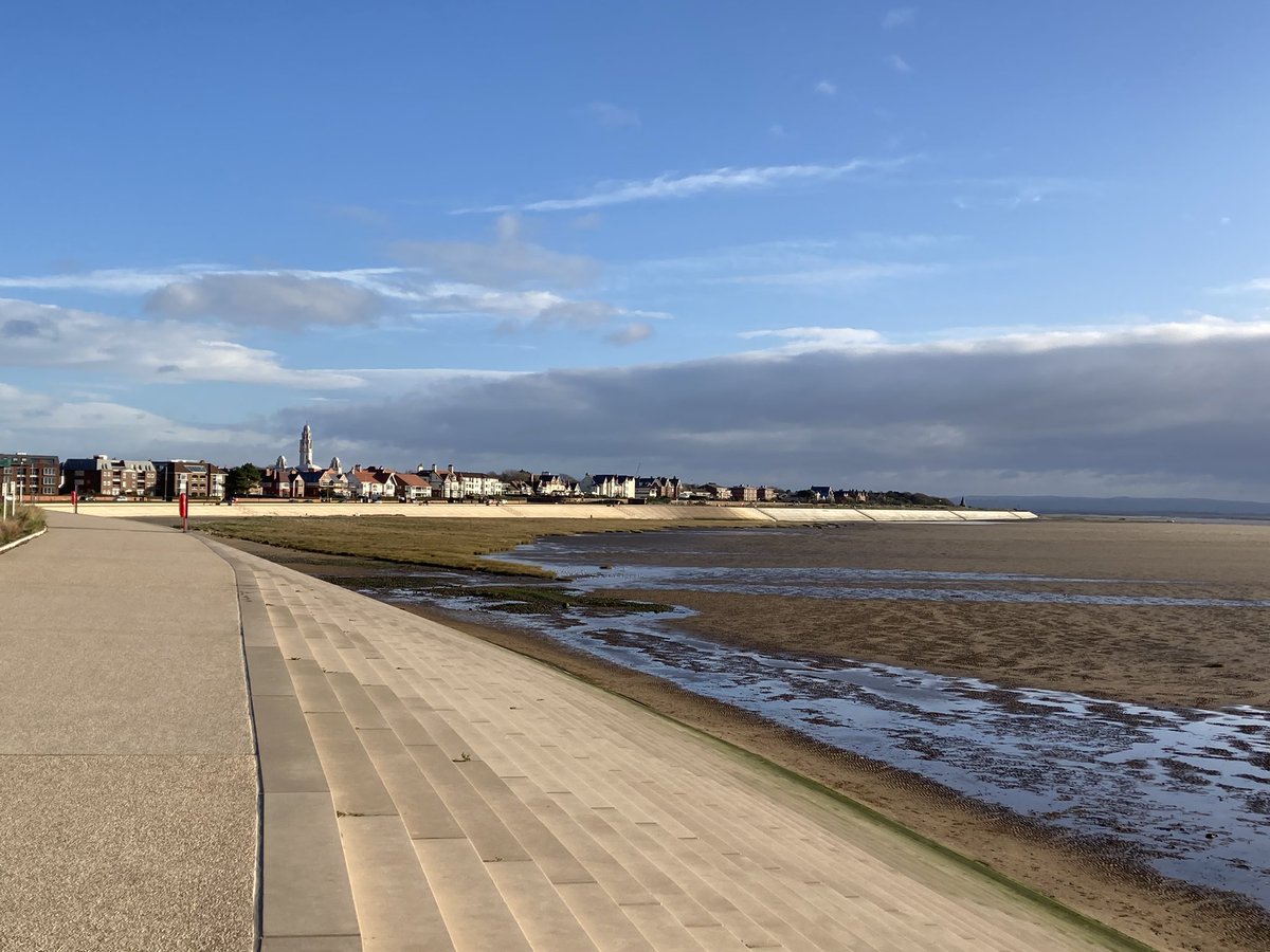 Michaelpate123's tweet photo. Upcoming running event in beautiful Lytham, Lancashire. To grab a place check out https://t.co/ZZQdggdoHQ
πββοΈπββοΈ https://t.co/2RsIj1cfC2