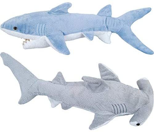 CHAOSUNRAVELLED's tweet photo. Nevertheless... she sent @itsheliocentric two different shark stuffed animals, packaged and left out of his doorstep without a note or anything that could indicate who sent them. https://t.co/q5t6Ew3ELa