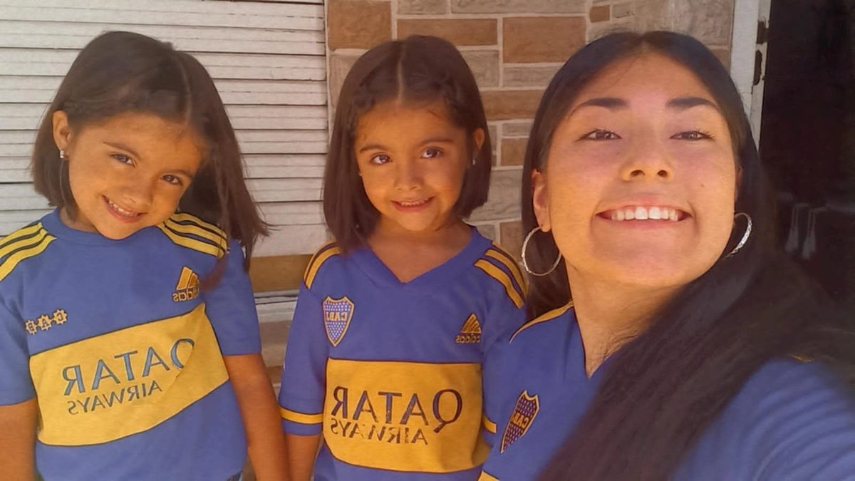 bostera1202's tweet photo. y finalmente un día se logró.
y nada más lindo que vivirlo con ustedes.
un sueño hecho realidad.
la madrina las ama✨ https://t.co/yy24JDwulH