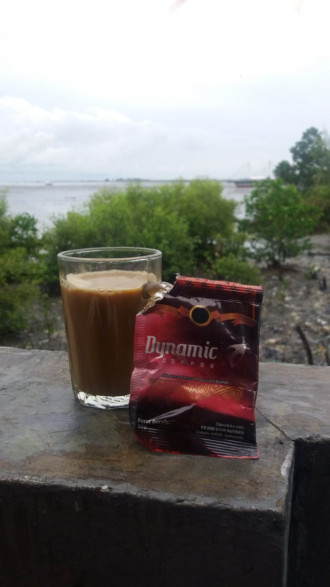 saifulsh_18's tweet photo. Assalamu'alaikum
Shalom
Hom swasti astu namo budaya
Salam kebajikan

Selamat pagi sahabat semua
Salam sehat, salam bertenaga 

SALAM KOPI DYNAMIC 

Syukuri segala pemberian ALLAH  SWT

LAINSYAKARTUM LA ADZIDANAKUM

JIKA KAMU BERSYUKUR NISCAYA AKU TAMBAHKAN NIKMATKU https://t.co/thAcYNKJB7