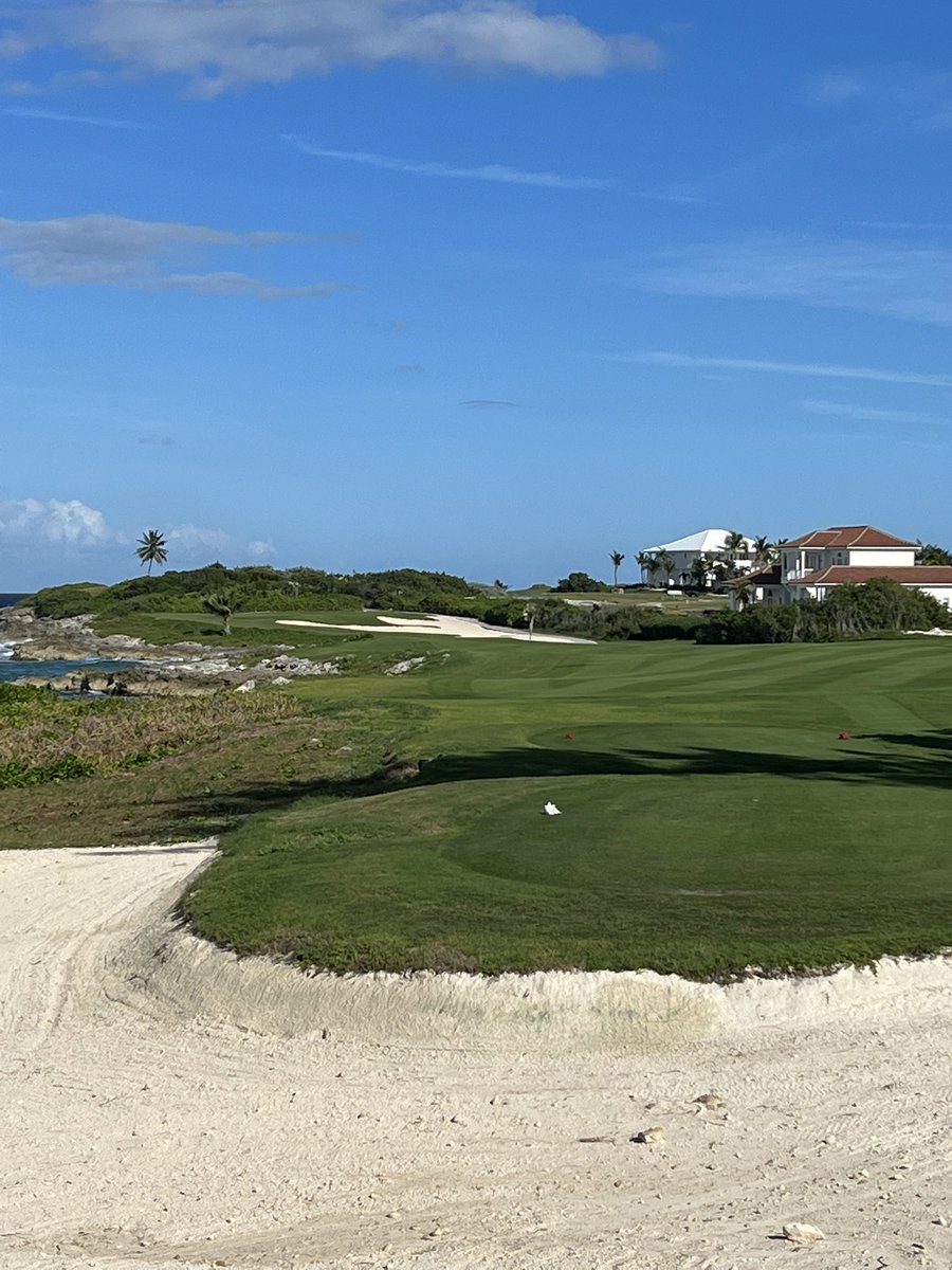 I’d like to take this moment to ask former or current <a href="/KornFerryTour/">Korn Ferry Tour</a> players/caddies to share their thoughts on one hole specifically at <a href="/SandalsResorts/">Sandals Resorts</a> .. the hole pictured in 2017. Maybe <a href="/KyleThompsonPGA/">Kyle Thompson</a> can lead us off