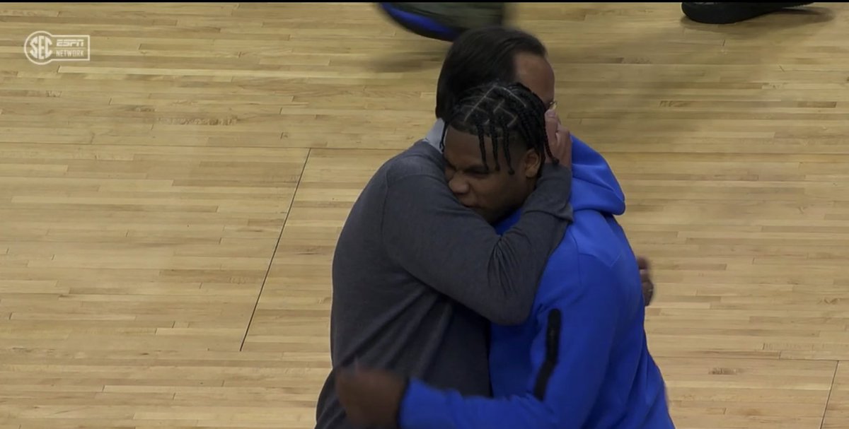 DrewFranklinKSR's tweet photo. Kentucky: Sahvir Wheeler is out with a neck injury

Tom Crean: https://t.co/UTHp1RC0kZ