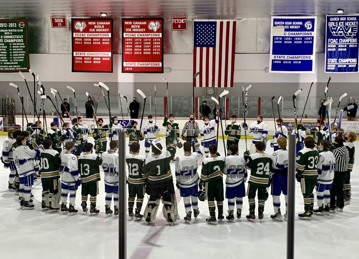 #Bluewavepuck Sticks up for Teddy. Prayers out to #slshockey