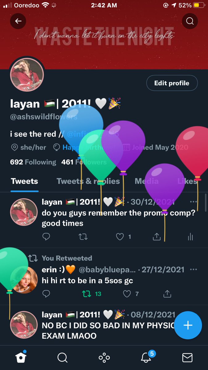 ashswildflowers's tweet photo. i got balloons https://t.co/xYy4fxPEmc