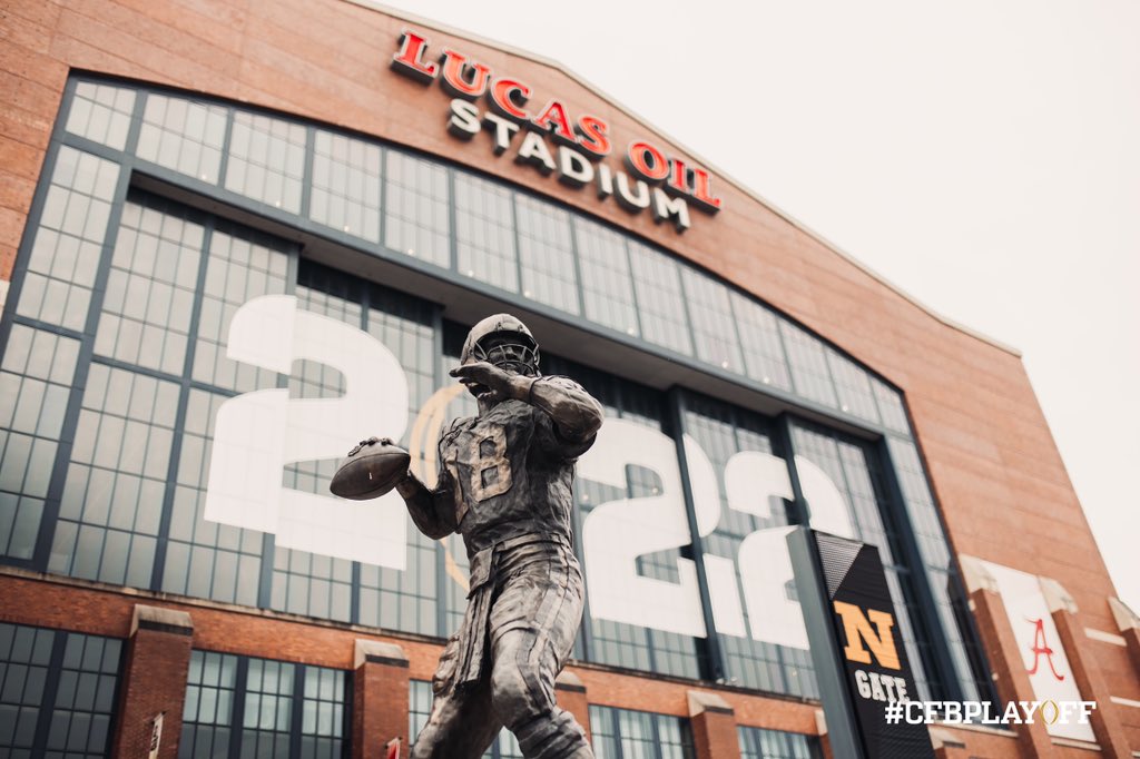 CFBPlayoff's tweet photo. These views > https://t.co/djooXVjylL