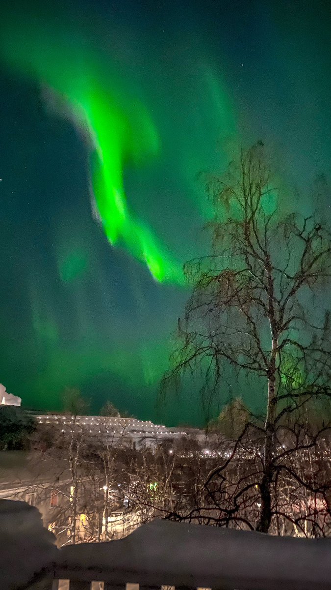 K_Ruvy's tweet photo. I just saw the Northern Lights for the first time 😍😍😍 https://t.co/1vQ7OreJEm