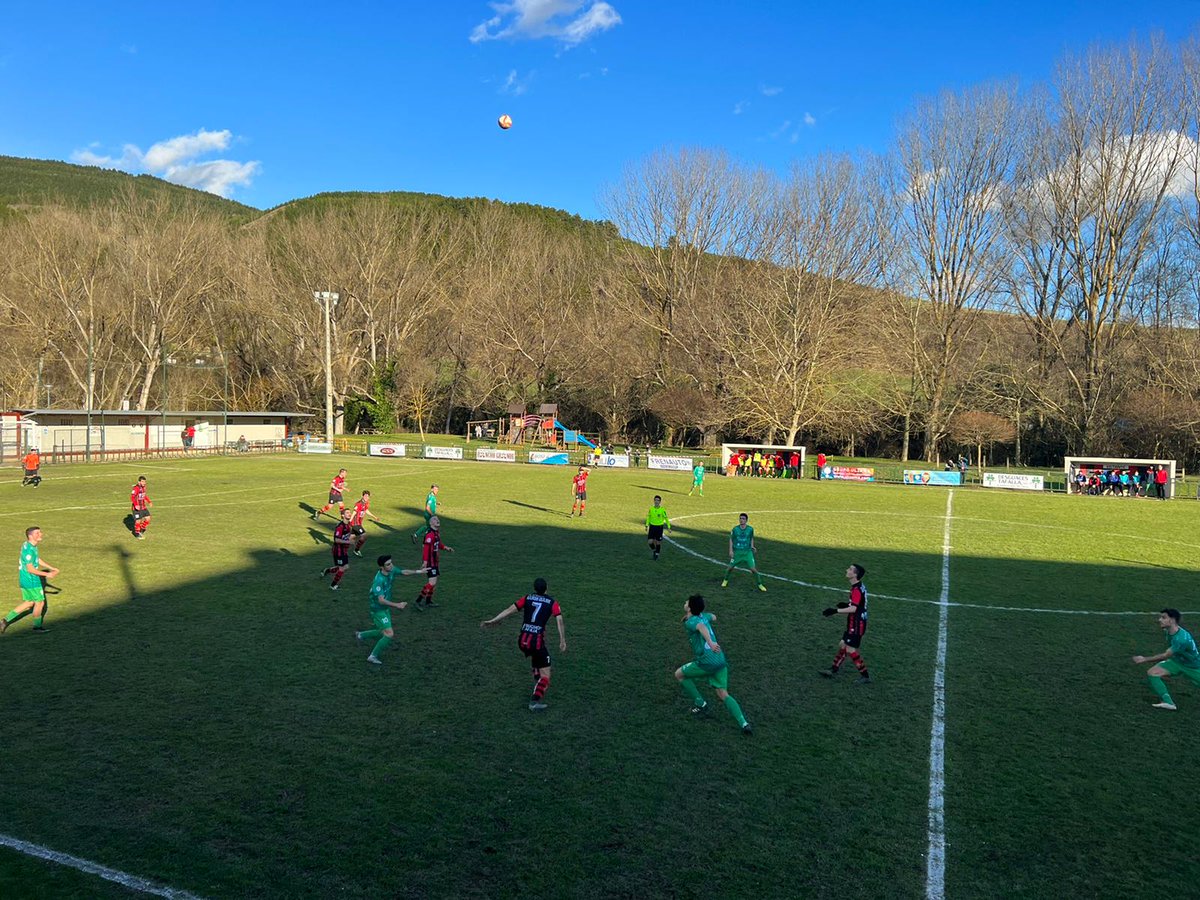 CD_Corellano's tweet photo. ⚔️⚽ MATCHDAY ⚽⚔️  
📣 LIGA 3ª R.F.E.F. ⚽️  
@cdavancezcabart  1 🆚  1 ( @pablosubi11  ) @CD_Corellano 
📆  Sabado 8 Enero 
🏟  Igueldea - Arre ⌚ 15 : 30 H 
🎌 #ConLaIilusionPorBandera 🔴😅 #AupaCDC ❤️ @CD_Corellano 🔴 #SueñaEnRojo 🎌 #Tercera ♥️ #Cantera  ⚽ #PedimosRespeto 😡 https://t.co/mUEW6ECJGw