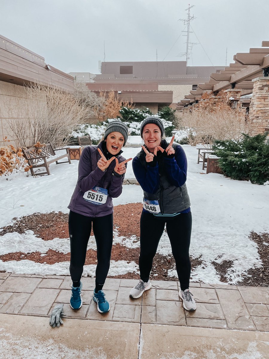 Elizabeth Hardy tweet media