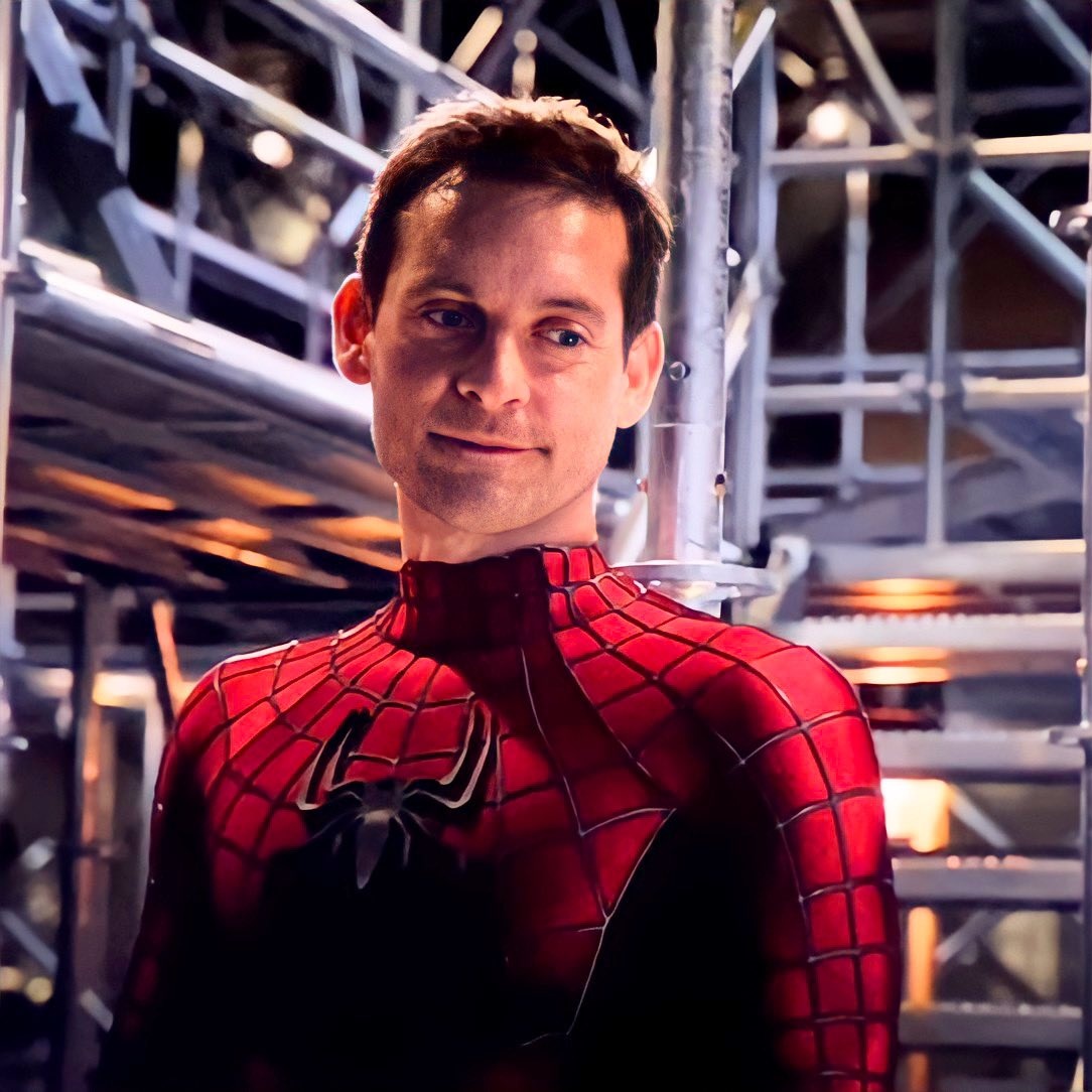 MarvelDato's tweet photo. 🚨 ATENCIÓN | Según información de "MyTimeToShineHello" ¡Tobey Maguire podría regresar en un proyecto de Marvel / Sony! 

Tras #SpiderManNoWayHome los universos de Andrew Garfield y Tobey Maguire volverían a tener vida. https://t.co/GSItk684Gm