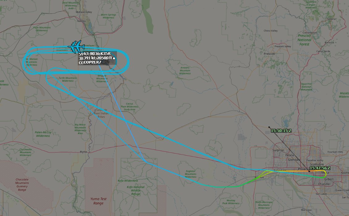 ameliairheart's tweet photo. 2 AZ ANG KC-135s (COPPER6 59-1450 #AE047D, COPPER7 63-8036 #AE014F) flew with 12 F-35s from Luke AFB. One of the photos taken as part of this exercise shows one of the tankers with four F-35s at 34.502, -115.004. One of the videos was taken at 34.395, -114.402. #ADSB https://t.co/cschHdk12N