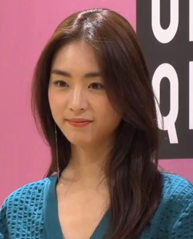 Happy Birthday to Lee Yeon-hee     