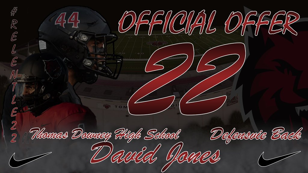 _davidJR22's tweet photo. After a great conversation with coach @Coach_Leighton and @CoachFisk,  I’m blessed to receive my first offer from Central Washington University!    #GoWildcats                     @Tdfootball @JeremyPlaa @Coach_Honeydipp @BrandonHuffman https://t.co/5gniD1EWZW
