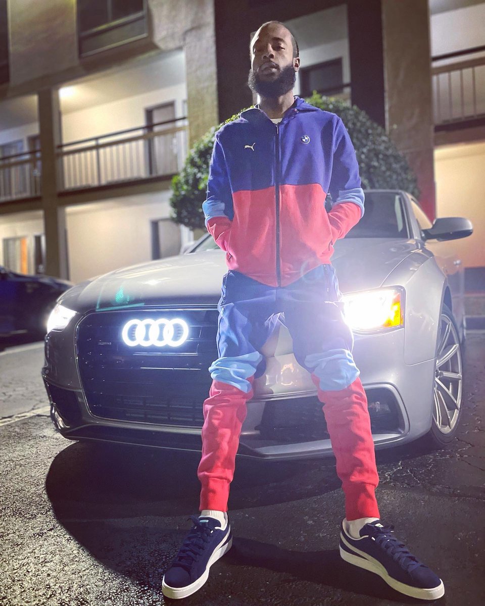 itsajsupreme's tweet photo. “Birthday candles ain’t the only thing getting lit today” #29 https://t.co/qrMht71ia9