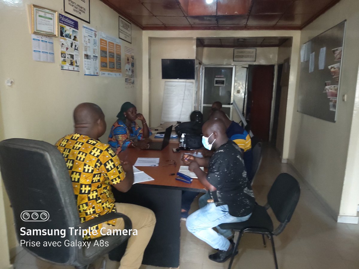 luc_innocent's tweet photo. Première réunion de la direction exécutive de CJMAD au compte de l'année 2022 au siège sis à koloma sur la route le prince, commune de Ratoma ce 07/01/2022. https://t.co/5hHwuRztdJ