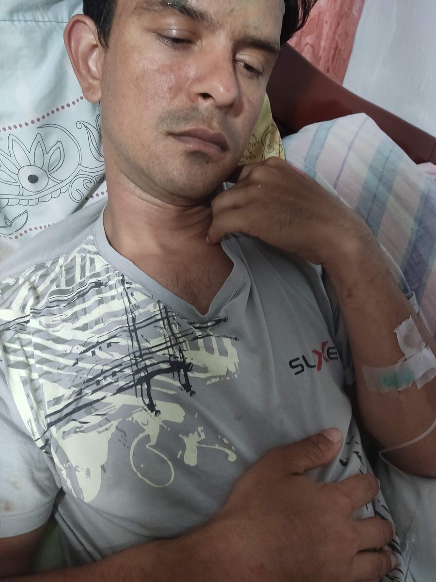 Victornavas33's tweet photo. Sé que es penoso pedir ayuda por este medio aunque pena da es robar no pedir estoy pidiendo humildemente para comprar mi tratamiento para la epilepsia no pido ayuda para comprar ropa ni comida soy un joven venezolano desde Venezuela haciendo un llamado de auxilio Víctor Navas https://t.co/Sx2rLOCV7g