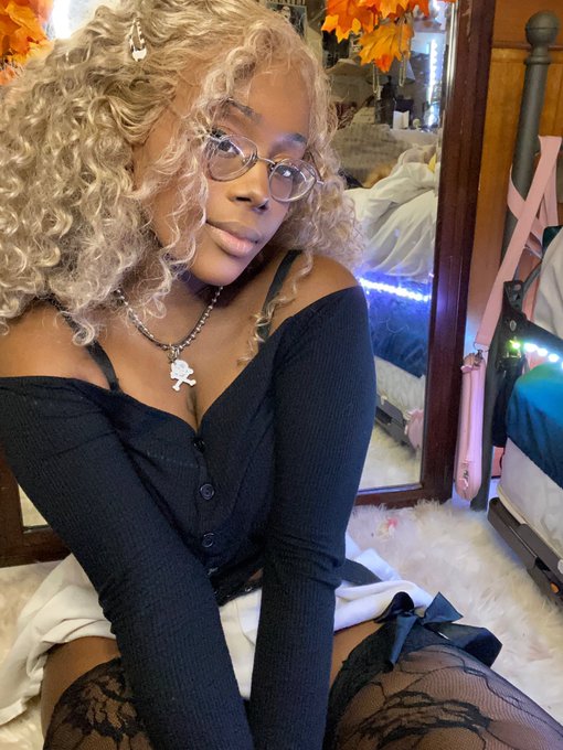 cum on me https://t.co/PCTtFXsyjz